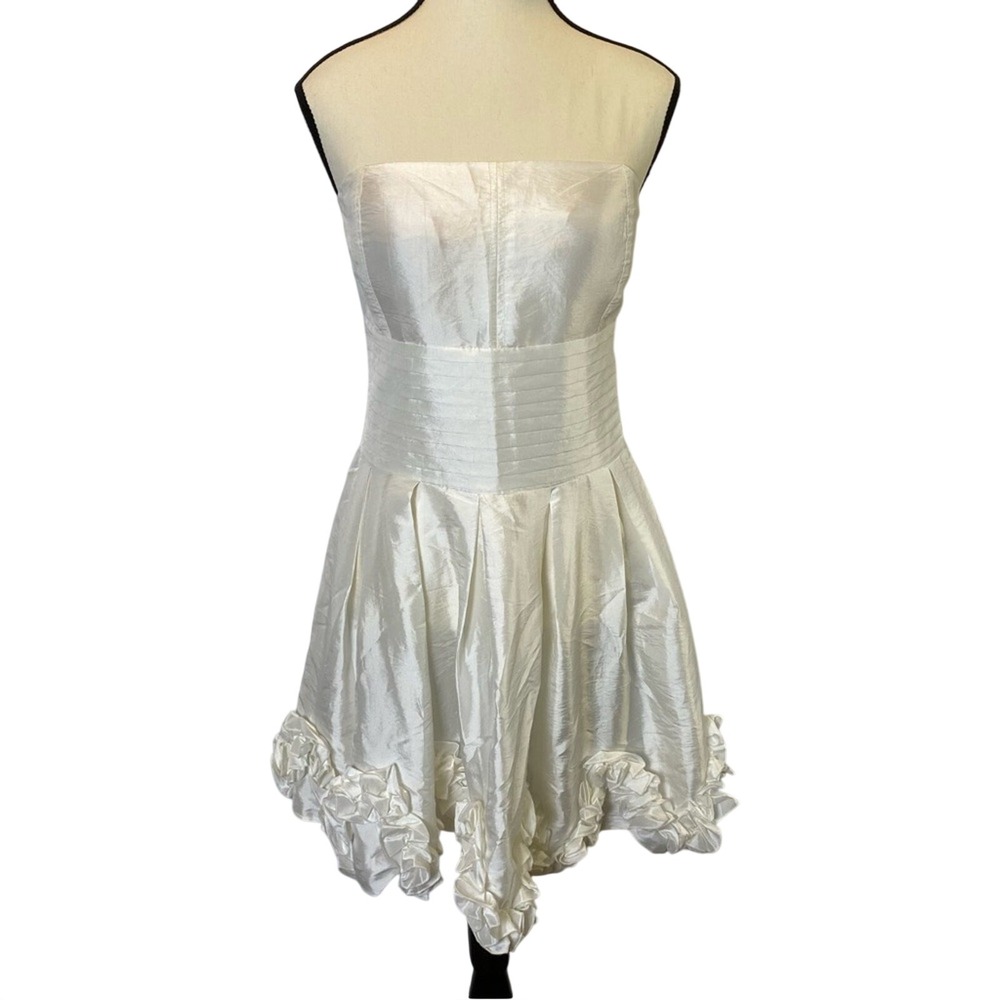 Daisy Strapless‎ Full Mini Dress Women's Size Large Smocked Ruffle Party Wedding